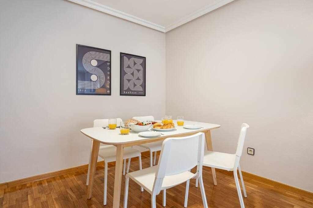 La Plaza Apartamento Gijón Eksteriør billede